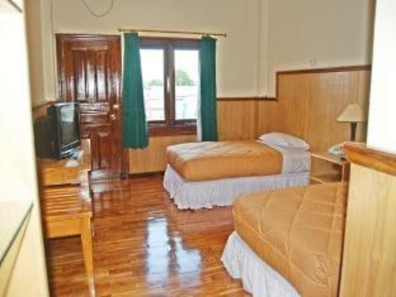 Sylvia Hotel Premier Kupang Kupang  Exteriör bild