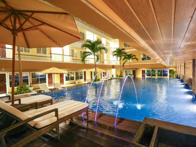 Sylvia Hotel Premier Kupang Kupang  Exteriör bild